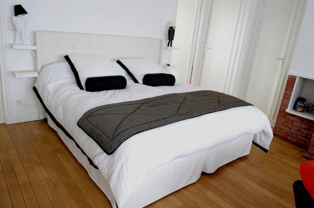 Au Coeur De Beauvais Bed & Breakfast ภายนอก รูปภาพ