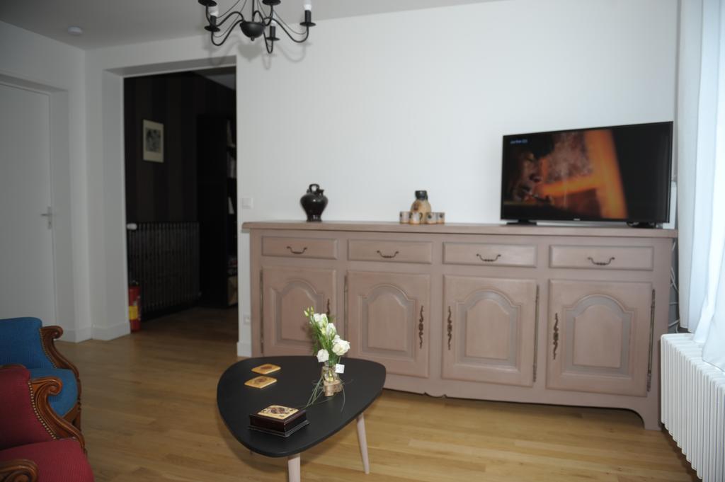 Au Coeur De Beauvais Bed & Breakfast ภายนอก รูปภาพ