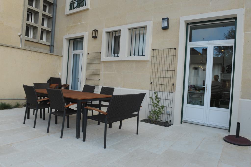 Au Coeur De Beauvais Bed & Breakfast ภายนอก รูปภาพ