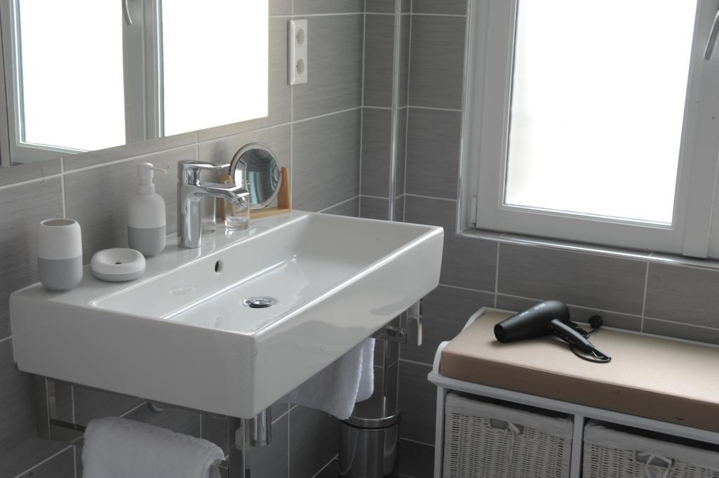 Au Coeur De Beauvais Bed & Breakfast ภายนอก รูปภาพ