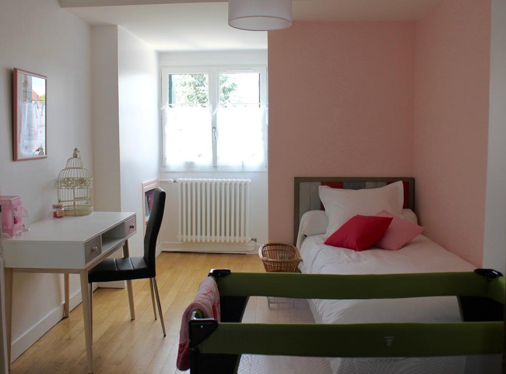 Au Coeur De Beauvais Bed & Breakfast ภายนอก รูปภาพ