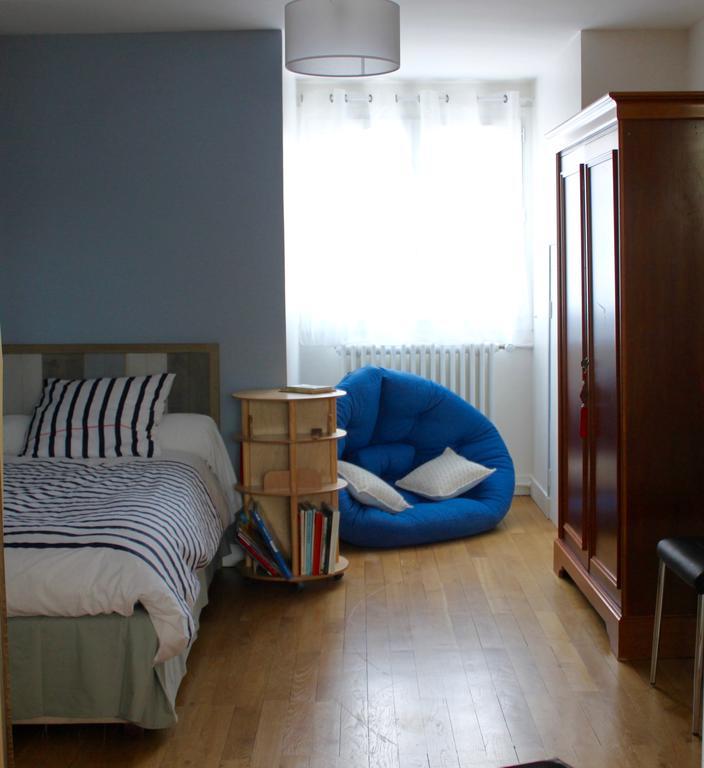Au Coeur De Beauvais Bed & Breakfast ภายนอก รูปภาพ